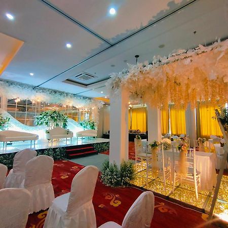 Sindoro Hotel Cilacap By Conary Экстерьер фото