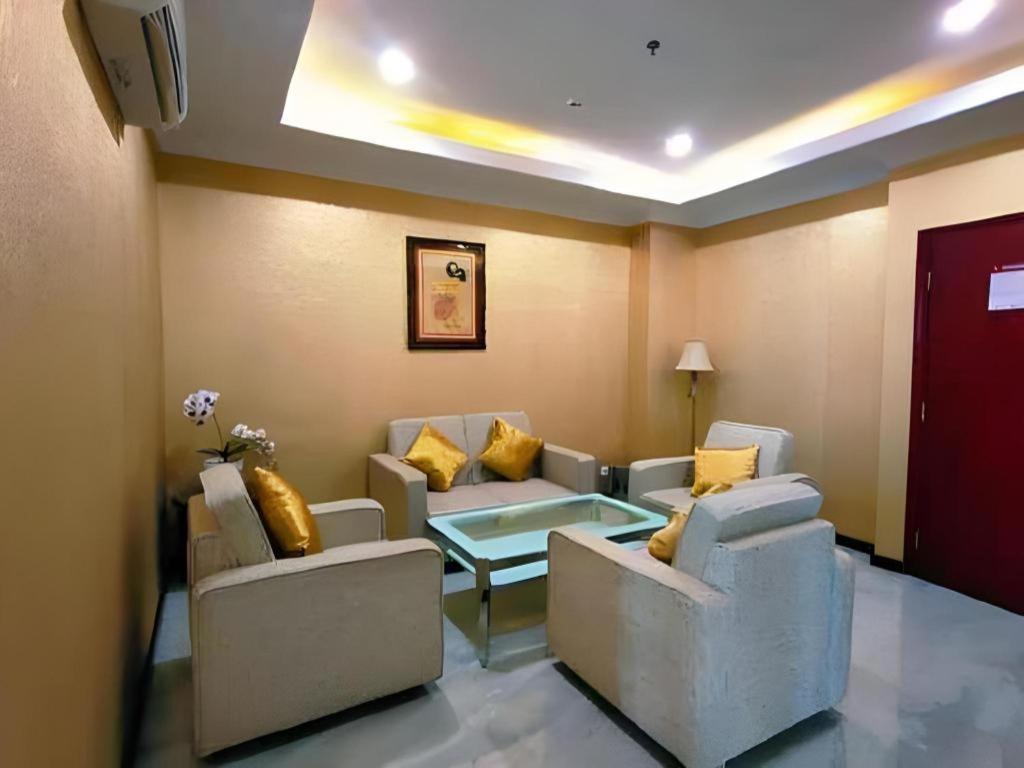 Sindoro Hotel Cilacap By Conary Экстерьер фото